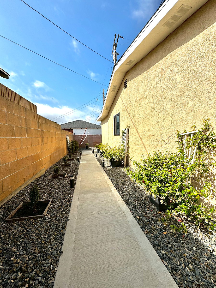 Furnished Finder property 733874_1 photo 17