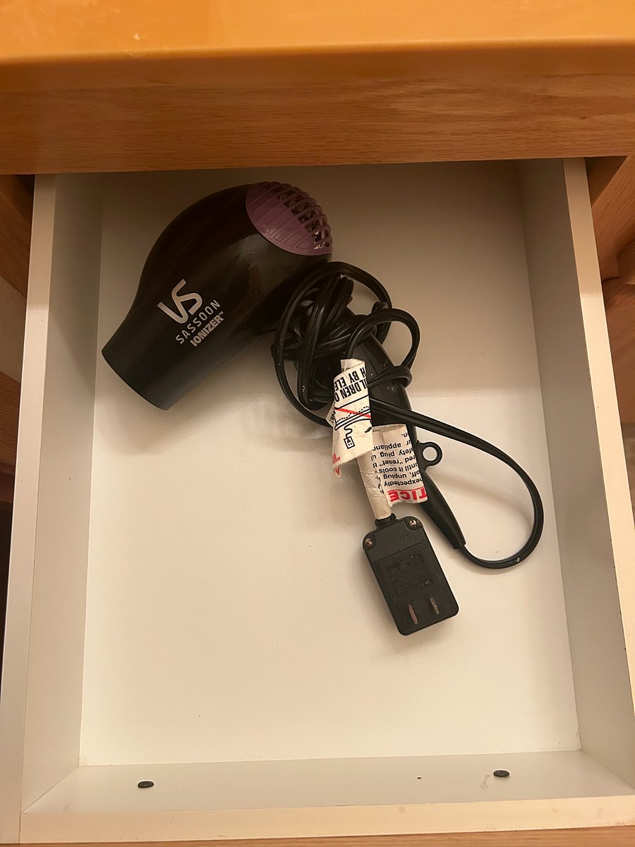 Hair dryer
