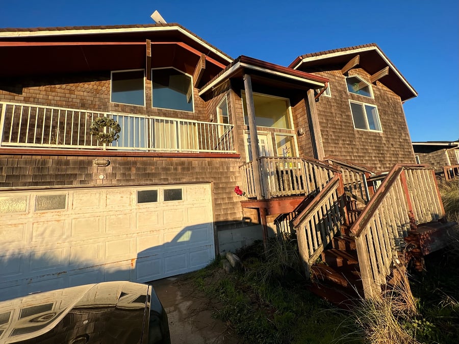 Spacious, 2600 square foot home with 2-car garage
