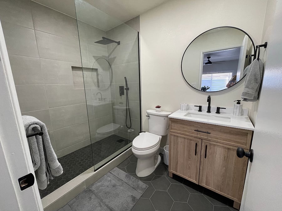 Main bathroom
