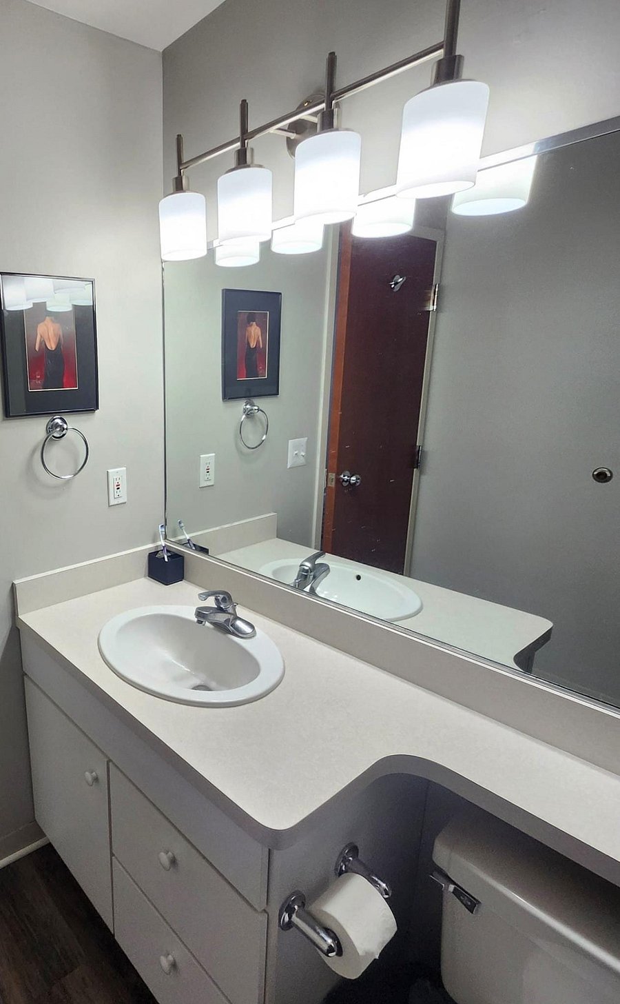Furnished Finder property 734098_1 photo 3