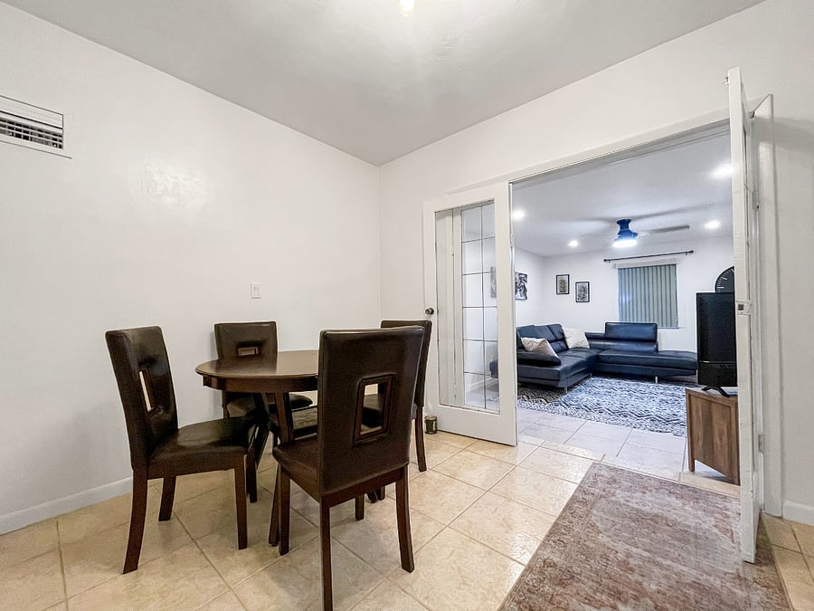 Furnished Finder property 734133_1 photo 15