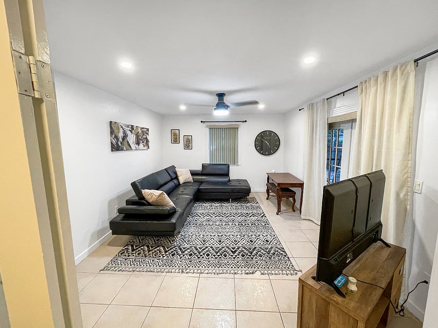 Furnished Finder property 734133_1 photo 16