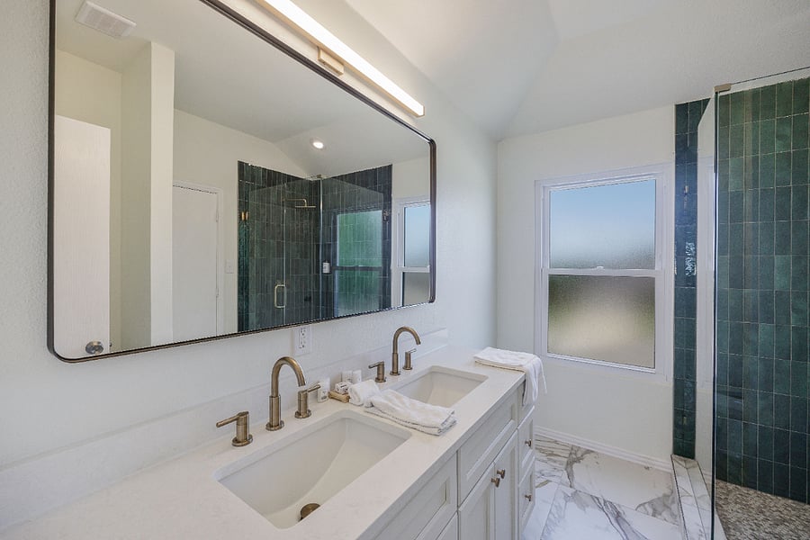 Elm House Master Bathroom (Double Vanity)