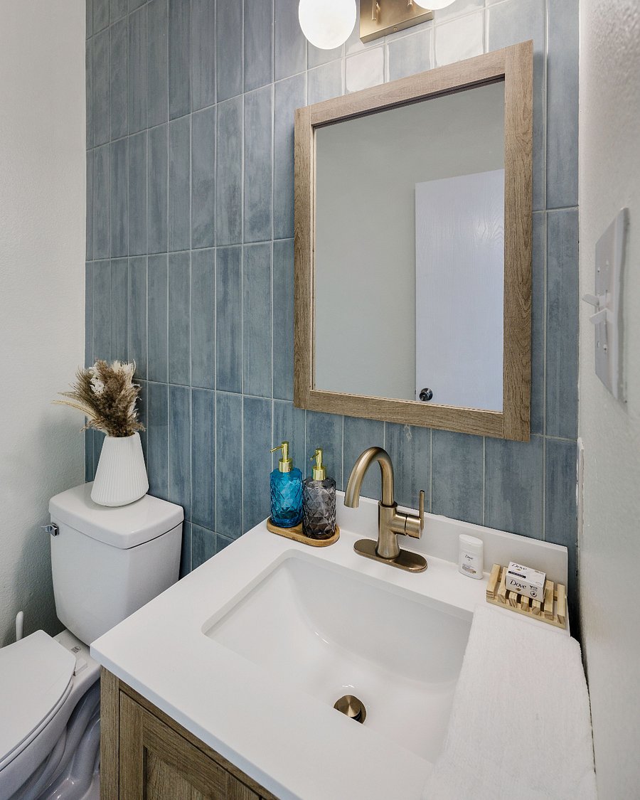 Elm House Half Bath 