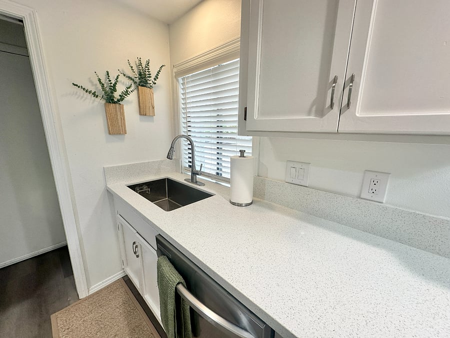 Furnished Finder property 734195_1 photo 41