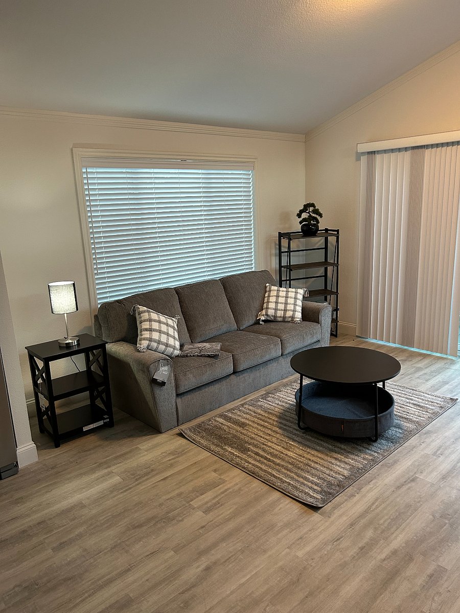 Furnished Finder property 734206_1 photo 3