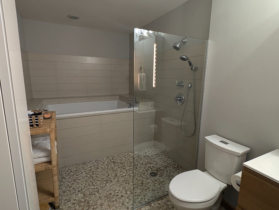 Master bath 