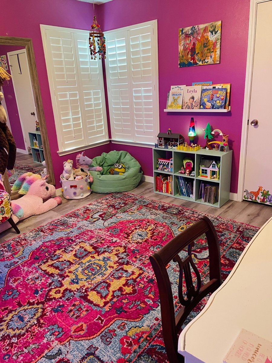 Stuffed animals have been removed.