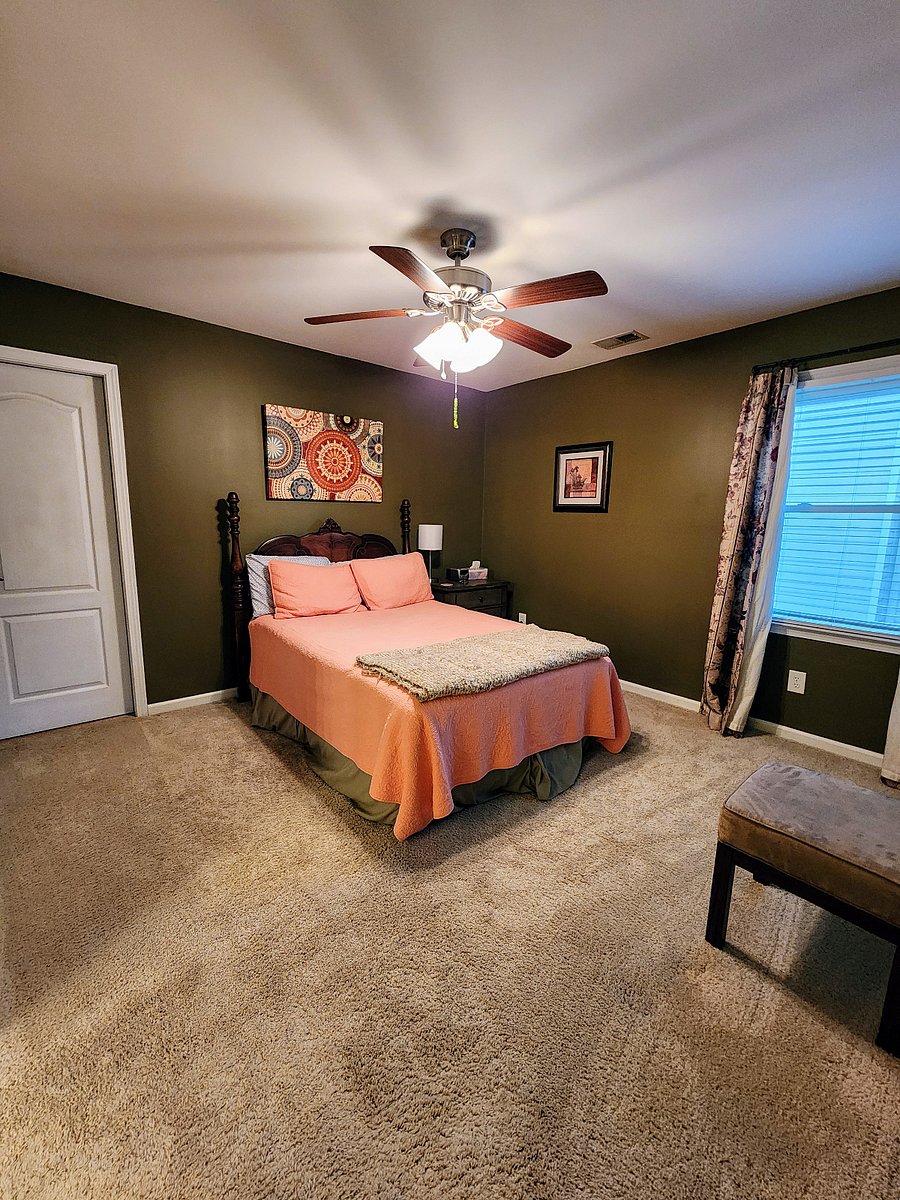 Double size bed. :)