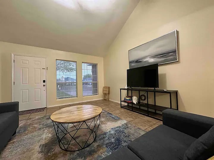 Furnished Finder property 734504_1 photo 3