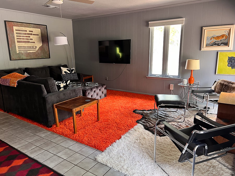 2nd living room with board games, reading nook, lounge area & smart TV