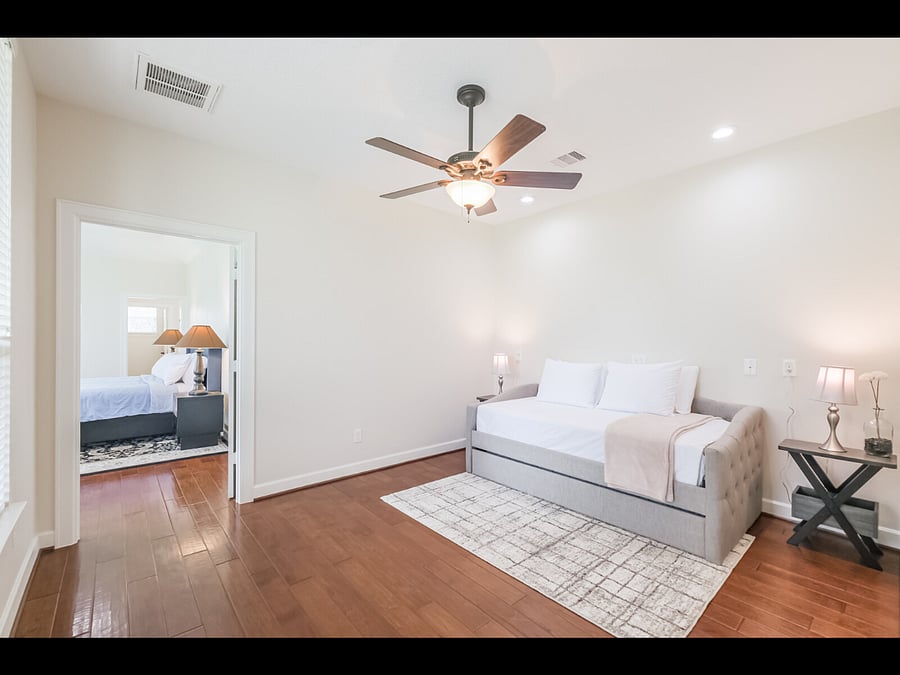 Furnished Finder property 734619_1 photo 9