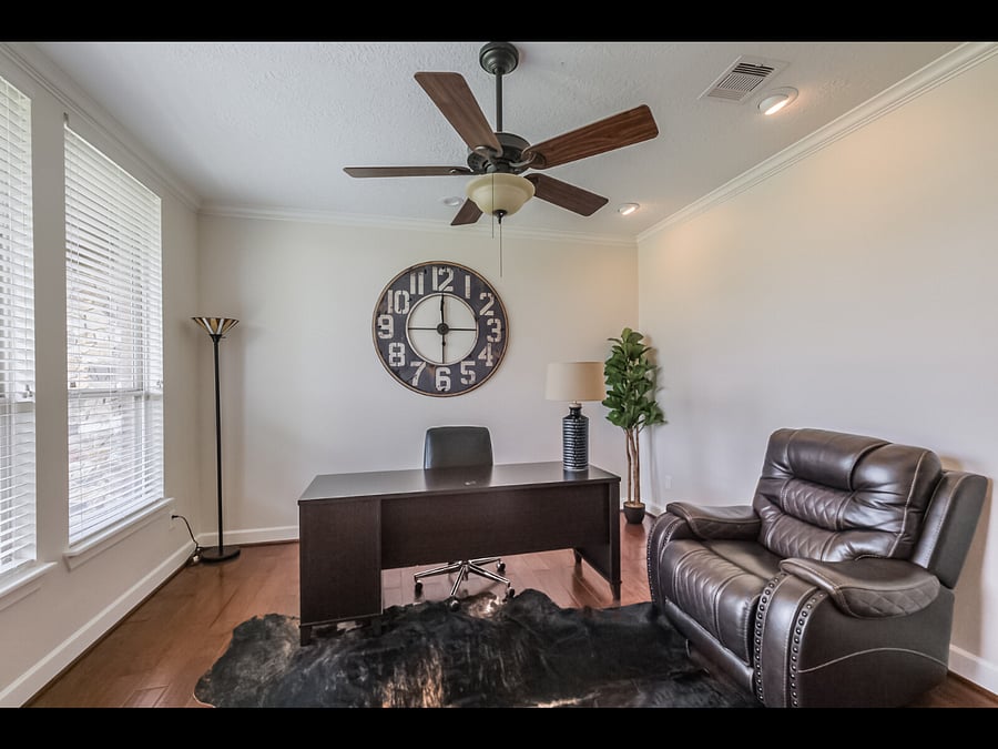 Furnished Finder property 734619_1 photo 37