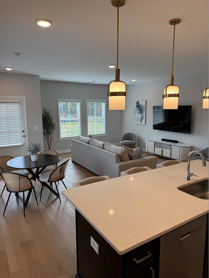 Furnished Finder property 734717_1 photo 7