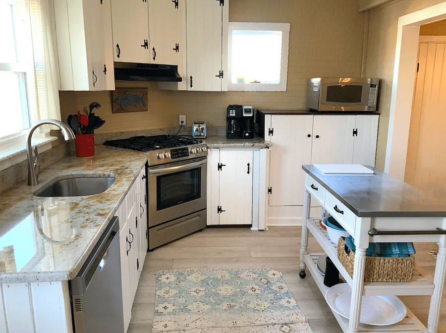 Fully Stocked Kitchen.
