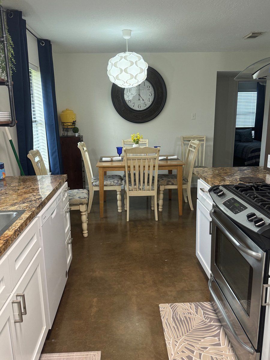 Furnished Finder property 734924_1 photo 12