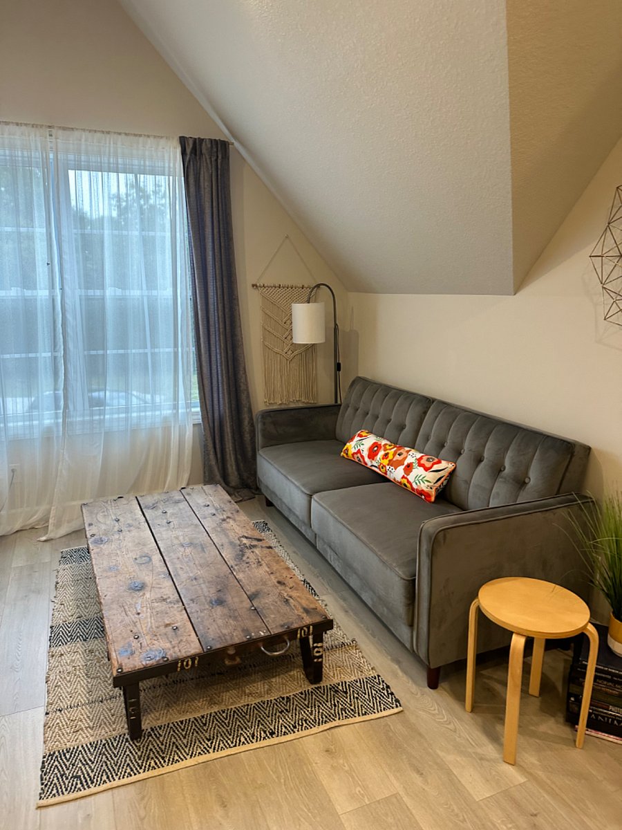 Furnished Finder property 734981_1 photo 3