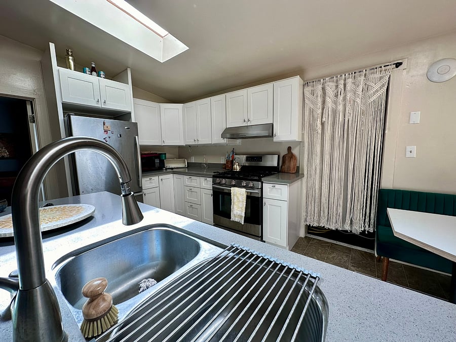 Furnished Finder property 735028_1 photo 4