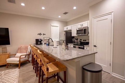Furnished Finder property 735079_1 photo 9