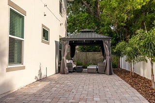 Furnished Finder property 735079_1 photo 18