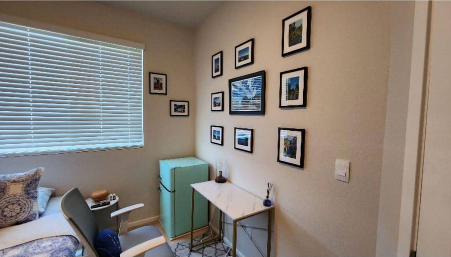 Furnished Finder property 735119_1 photo 18