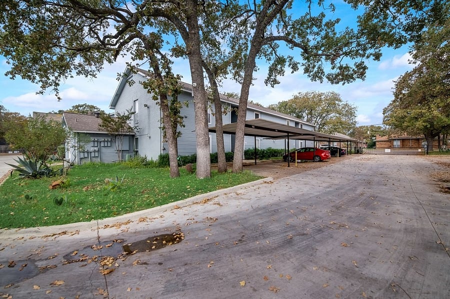 Furnished Finder property 735193_13 photo 12