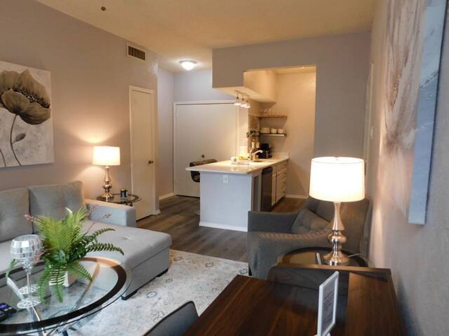 Furnished Finder property 735193_21 photo 5