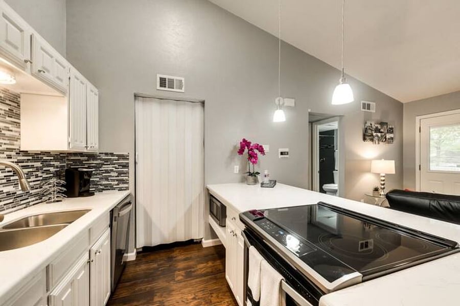 Furnished Finder property 735193_28 photo 2