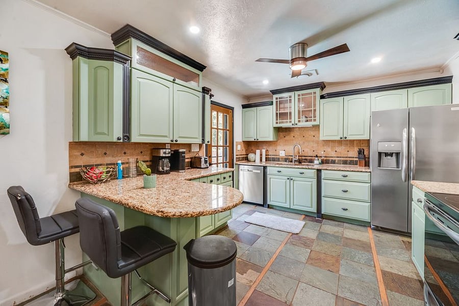 Furnished Finder property 735193_33 photo 9