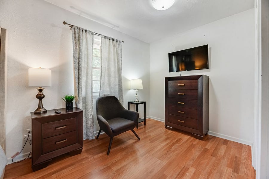 Furnished Finder property 735193_33 photo 17