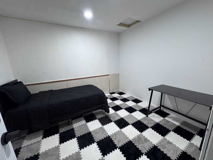 Room 6