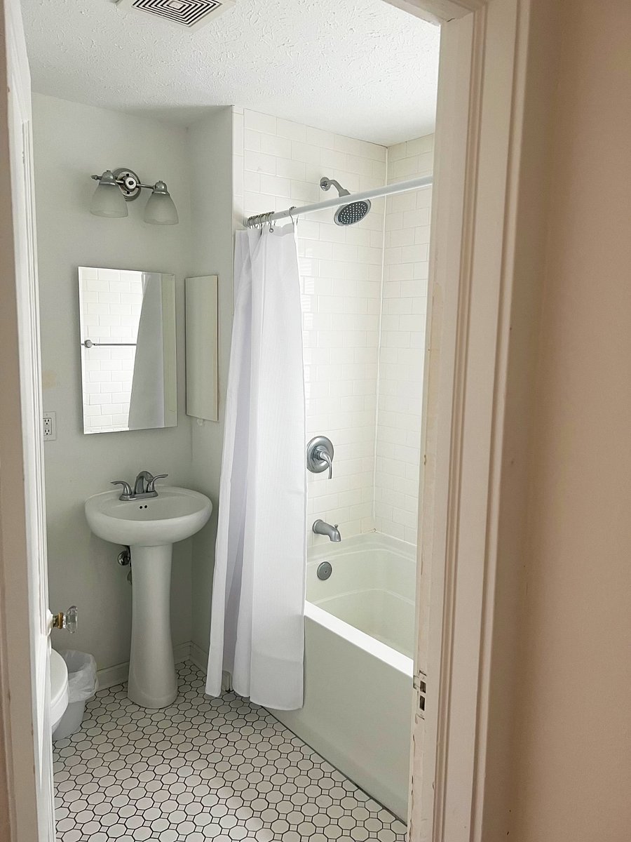 Furnished Finder property 735279_1 photo 16
