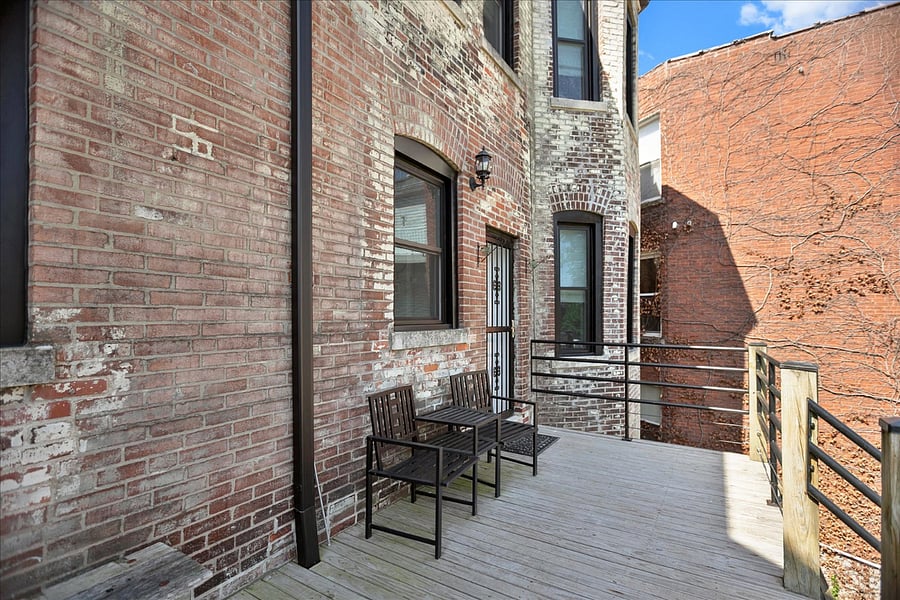 Semi-private deck