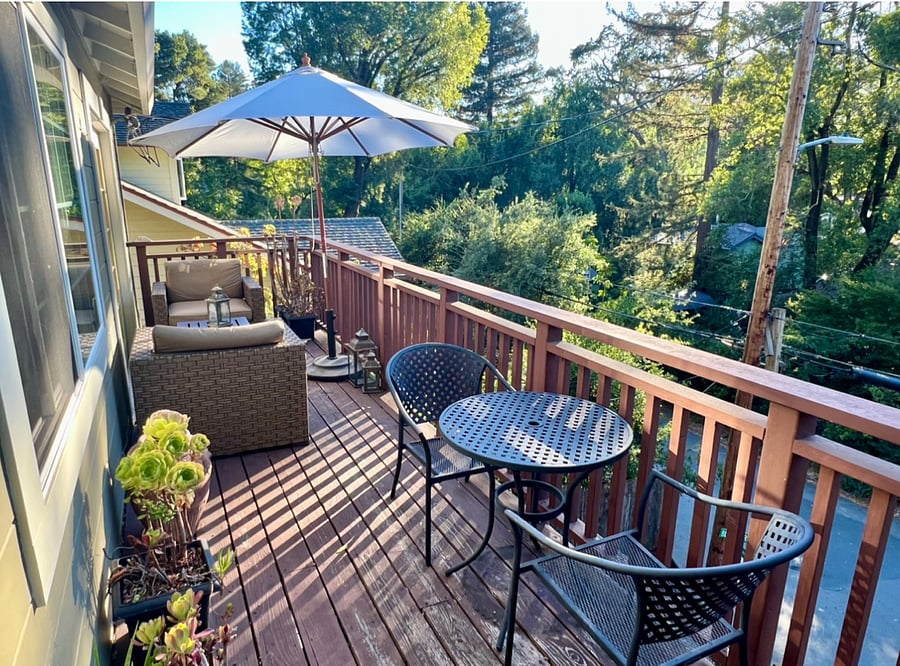 Front deck area