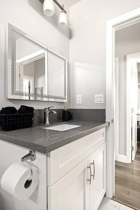 Furnished Finder property 735502_1 photo 17