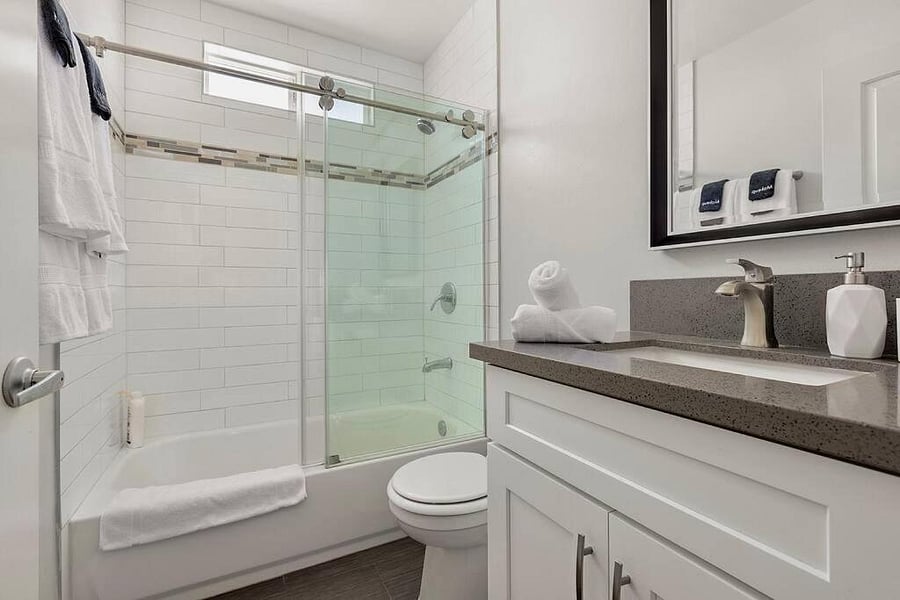 Furnished Finder property 735502_3 photo 17