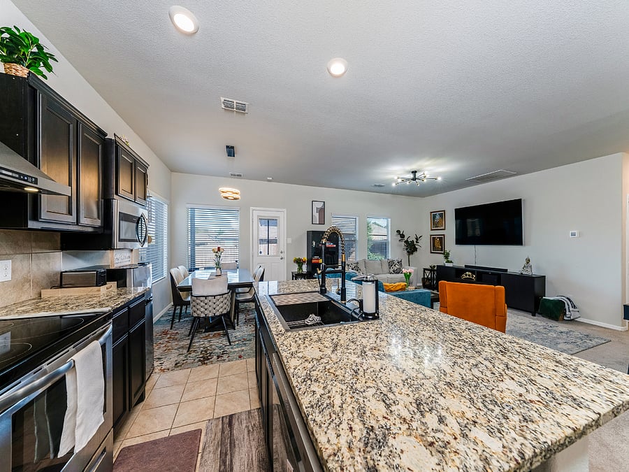 Furnished Finder property 735510_1 photo 3