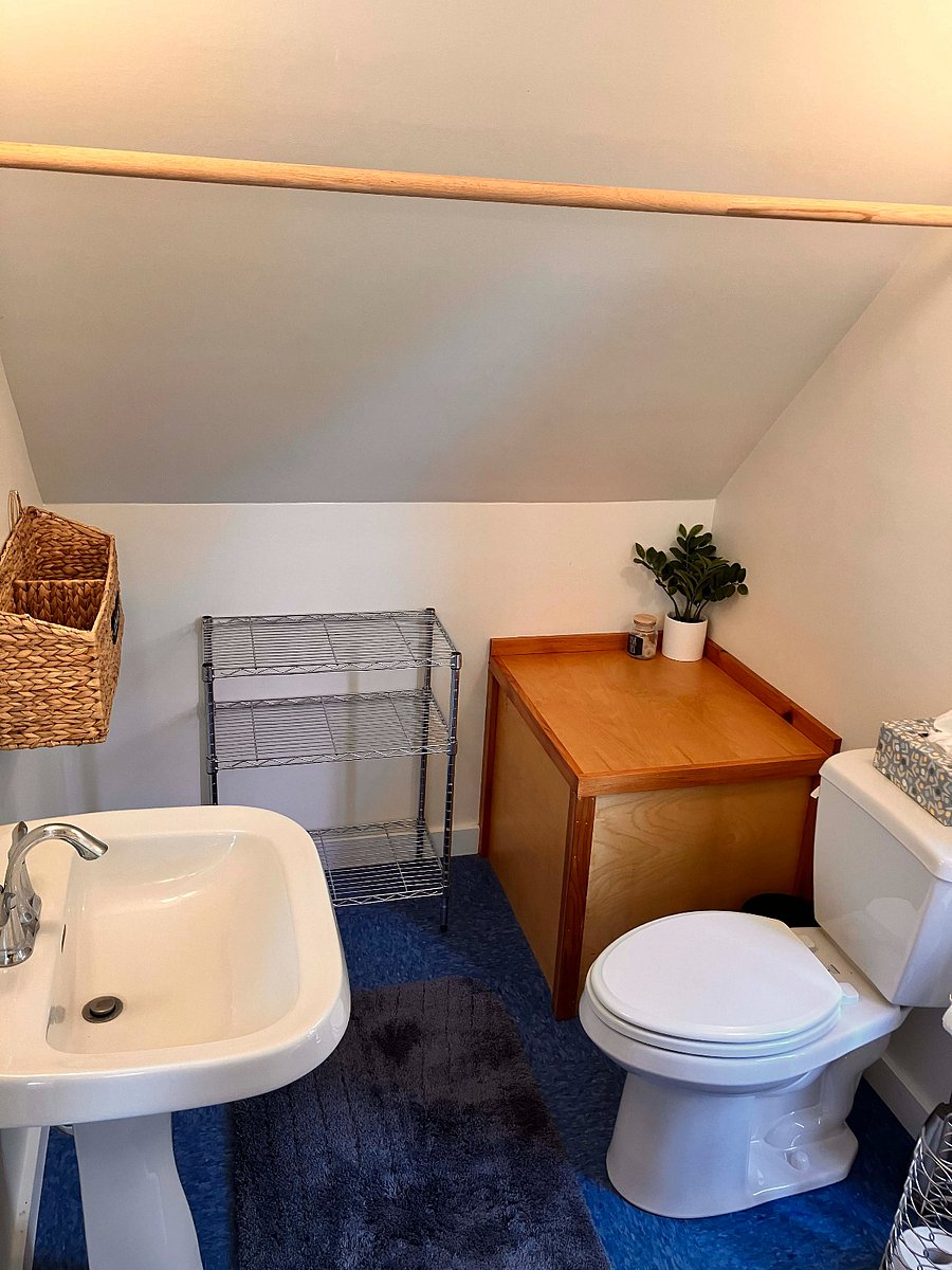 Upstairs Bathroom-It also has a shower
