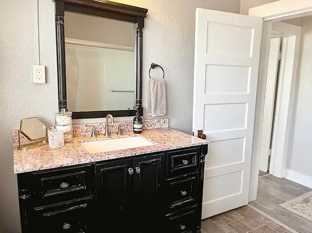 Furnished Finder property 735549_1 photo 18