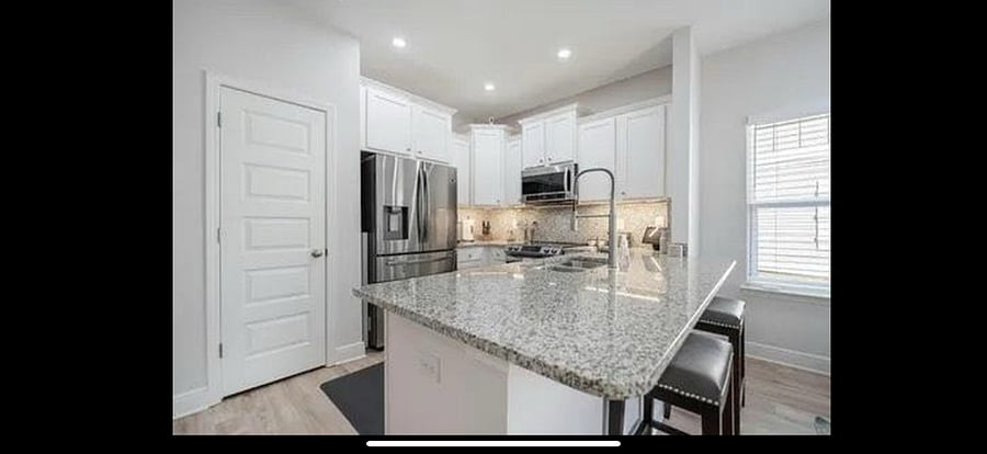 Furnished Finder property 735567_1 photo 4