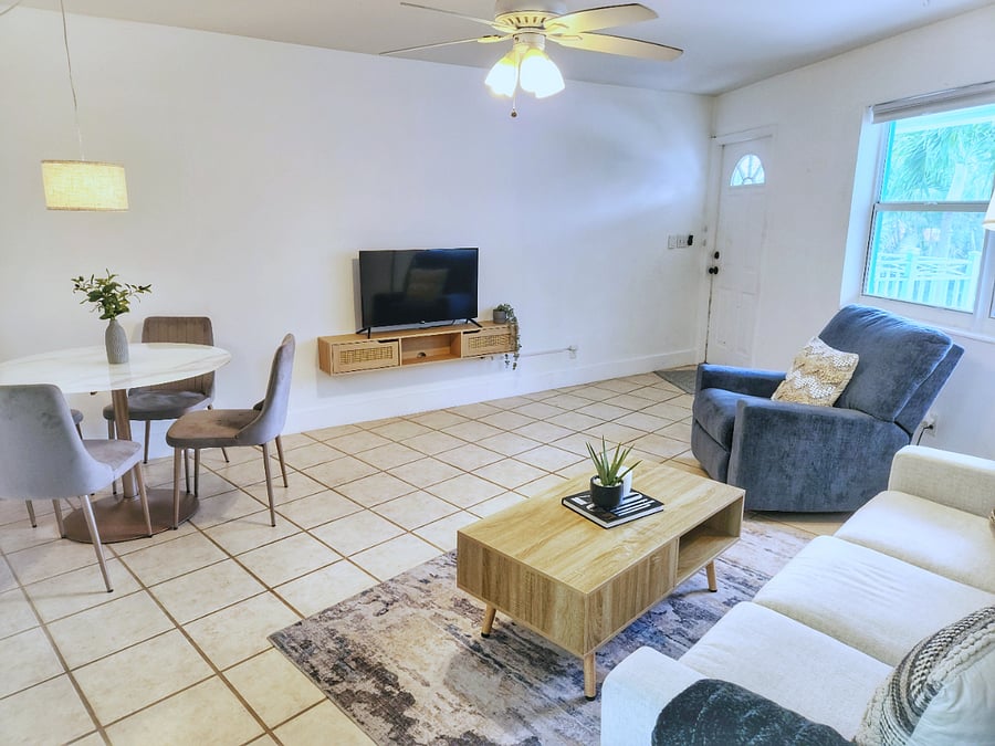 Furnished Finder property 735569_1 photo 6