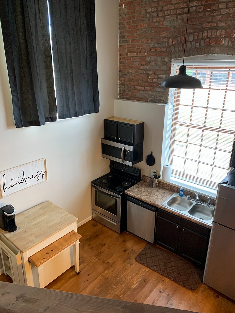 Furnished Finder property 735584_1 photo 1