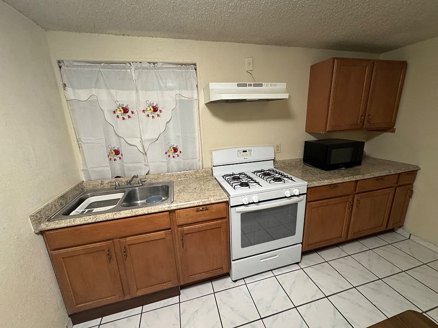 Furnished Finder property 735595_1 photo 9