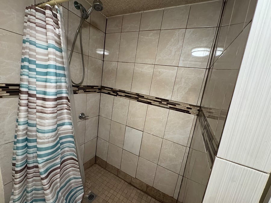 Furnished Finder property 735595_1 photo 11