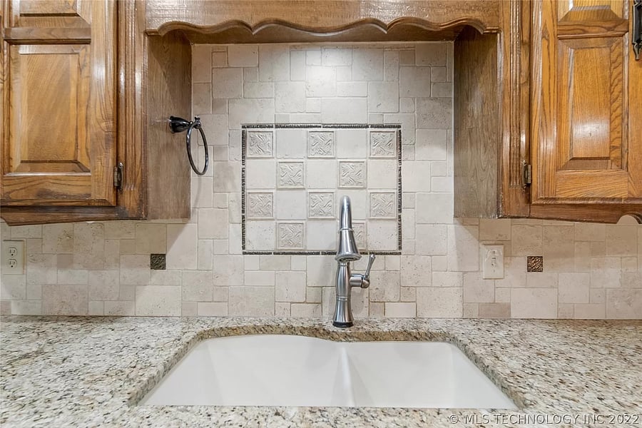 Furnished Finder property 735615_1 photo 25