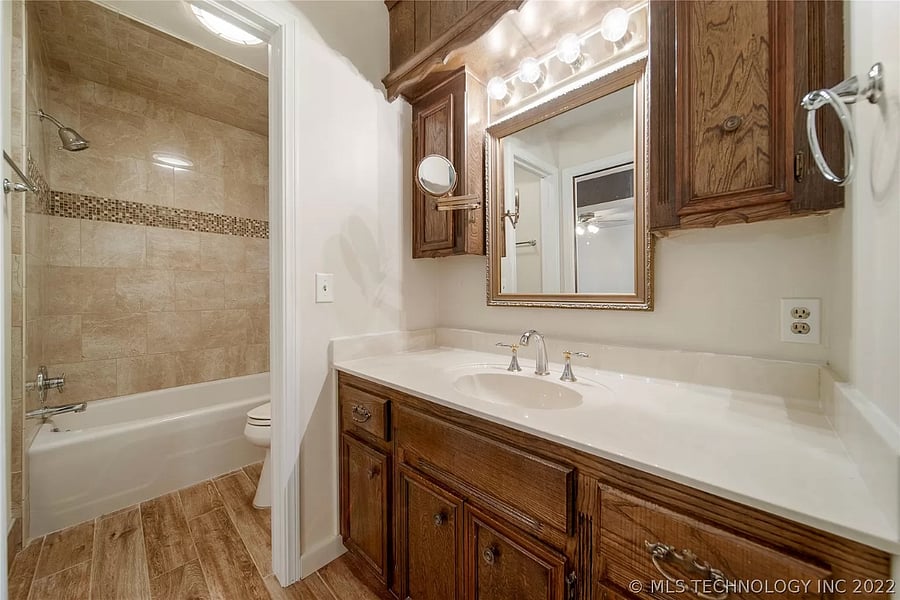 Furnished Finder property 735615_1 photo 34