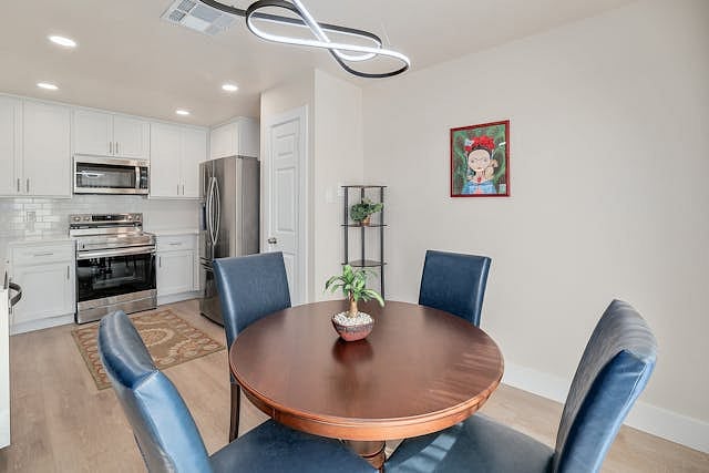 Furnished Finder property 735648_1 photo 3