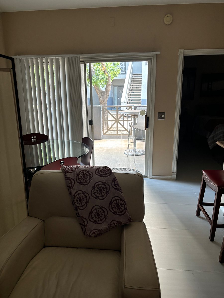 Furnished Finder property 735664_1 photo 17