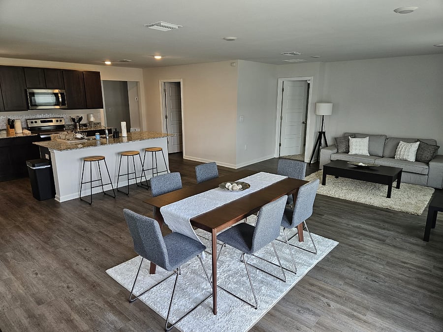 Furnished Finder property 735699_1 photo 3